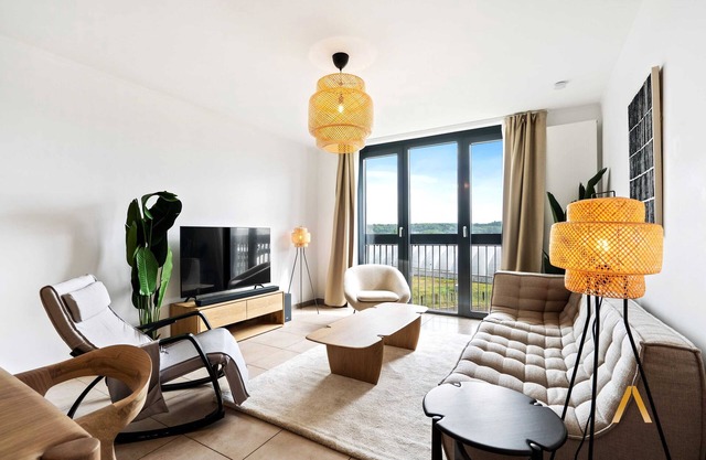 Bright and Modern 2BR Apartment