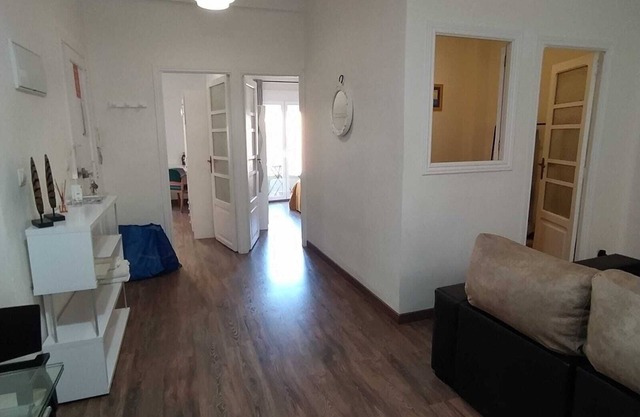 Bright Apartment La Marina in Valencia
