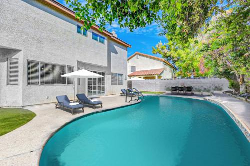 Bright Fun Spacious Home with Pool