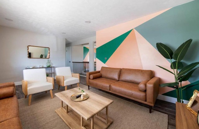 Bright Newly Updated 4BD Denver Retreat W Games