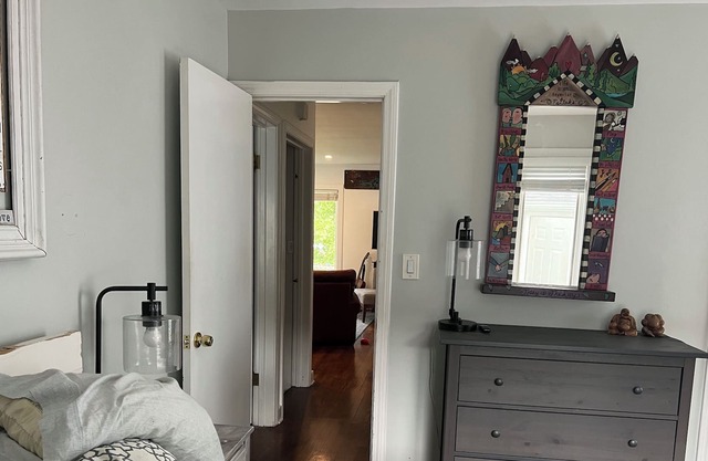 Bright, Pet Friendly Home in Family Friendly Neighborhood