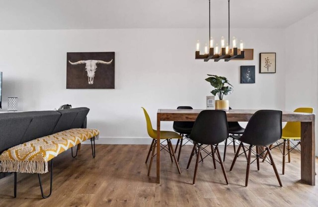 Bright Spacious 2/1 Boise Upstairs Duplex