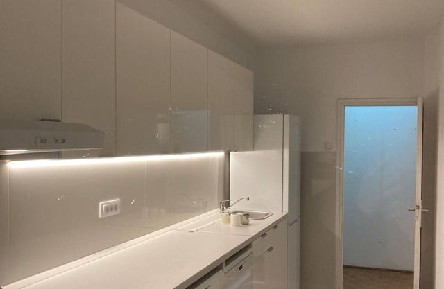 Bright & Sunny 80m² New Belgrade Retreat with Terrace