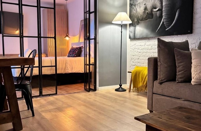 Bright & sweet unit in middle Polanco