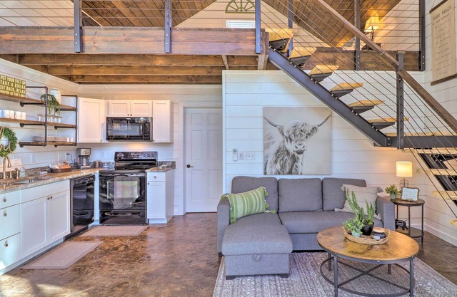 Brilliant Lakefront Cabin w/ Wraparound Deck!