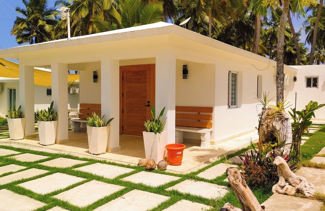 Brisa Atlántico 2-bedroom in brilliant La Boca with AC, WiFi on secluded beach