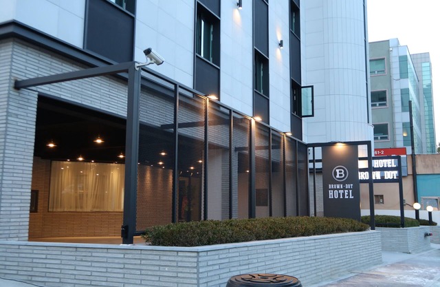 Brown dot Hotel Palyong