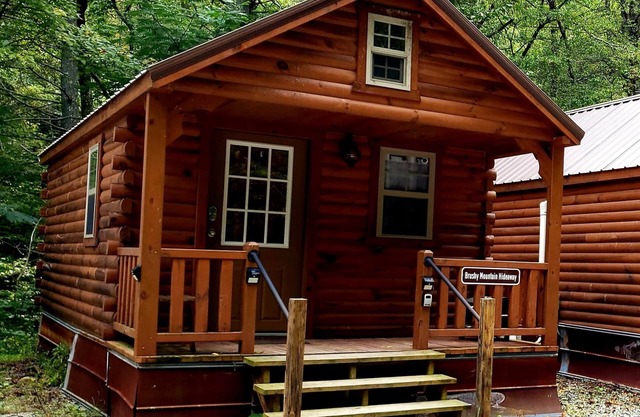Brushy Mountain Hideaway Cabin Trails 26,27 and 43