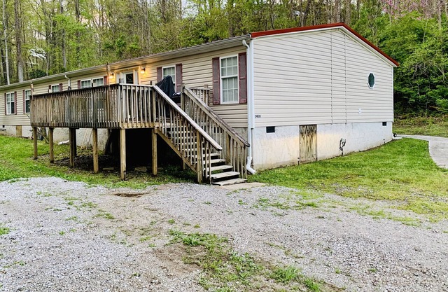 Brushy Mountain Lodge @ Windrock Park