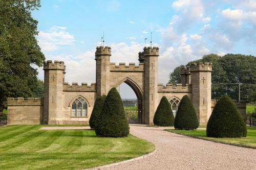 Bryngwilla Gate Lodge