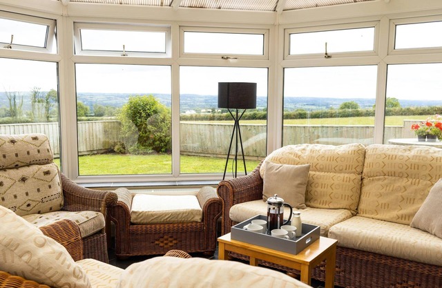 Bryniago, Clynderwen