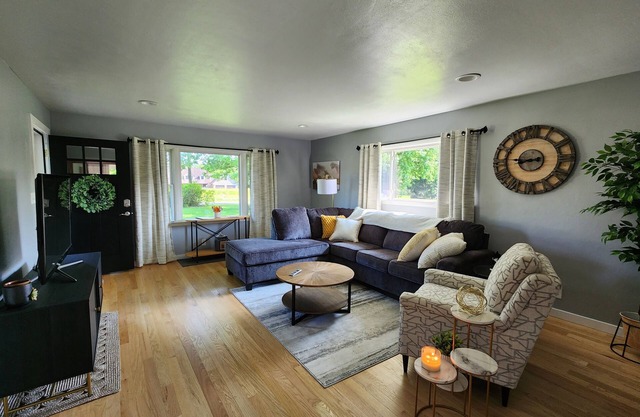 Btown Countryside Guest Home; Near IU; Family-Friendly