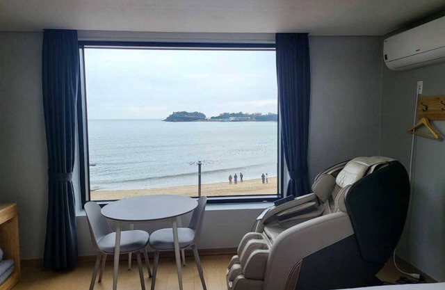 Buan Chaeseokgang Beach Hotel