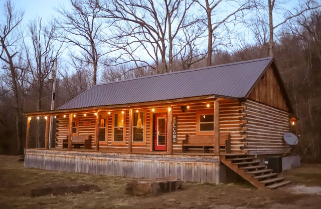 BUCKEYE Lodge on the Pig Trail senic hwy