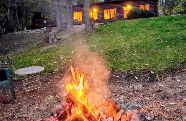Buffalo Lake Cabin I Private Beach l Detroit Lakes l Pet Friendly