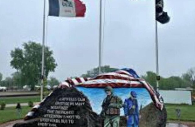 Built 1900 Stained glass windows Hard wood floors Nice woodwork