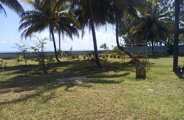 Bungalow 6 à 8 Personnes sur la Plage de Foulpointe