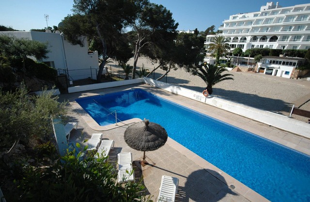 Bungalow on Cala d'Or beach