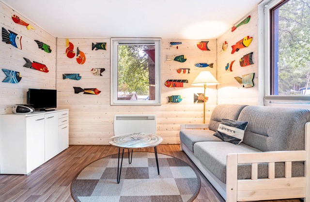 Bungalow "Zur Boje, Bgl 19" with Private Terrace & Wi-Fi