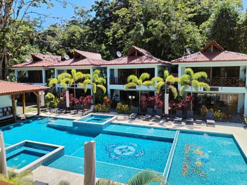 Bungalows Beachfront Hotel