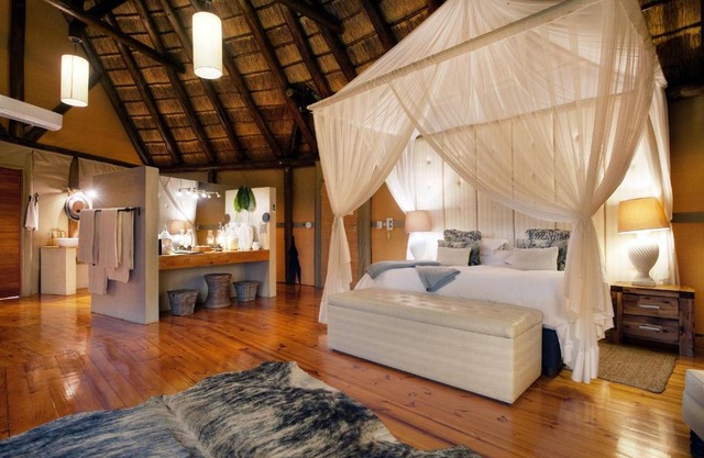 Bush Lodge – Amakhala Game Reserve