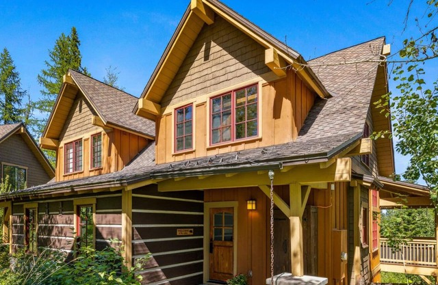 Buttercup Ridge @ Tamarack Resort | Quaint Ski In/Out | Pet OK | Hot Tub