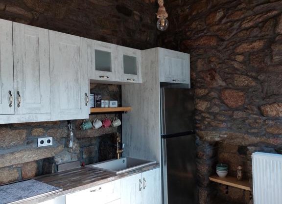 by karakas Γαστρί