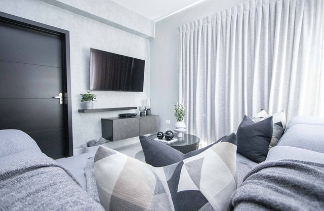 Céntrico con Piscina+bbq+gym+espacio de Trabajo y Personal en el Lobby 24/7