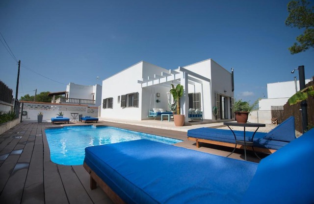 Ca n'Alorda Holiday Home Cala Llombards piscina, wifi, seguridad y relax