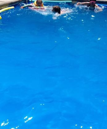 Cabaña con piscina, exclusivo para quien arrienda, fácil acceso en locomoción pública y propia,Laguna Verde, Valparaíso amplio terreno