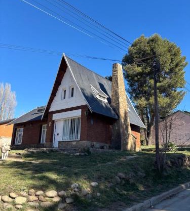 Cabaña para 4 personas, zona centro, vista al Rio Aluminé