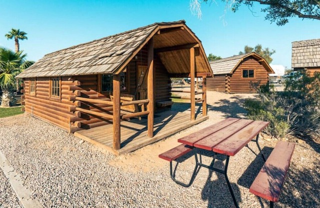 Cabin 2 · Rustic River Cabin!