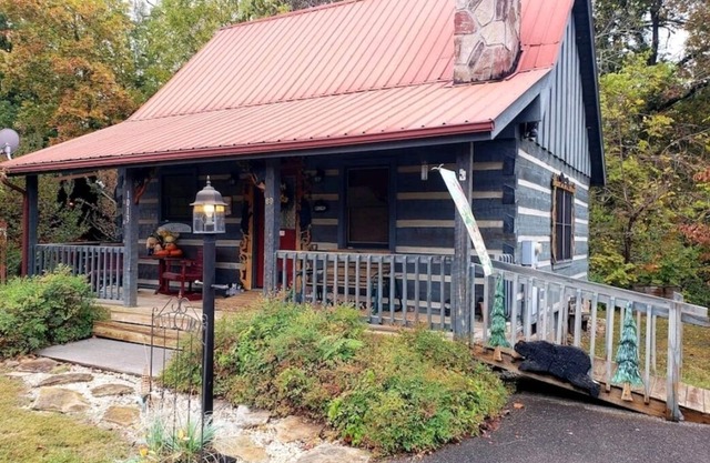 Cabin Close to Pigeon Forge in Echota Resort