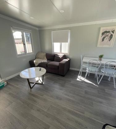 Cabin in Central Wagga