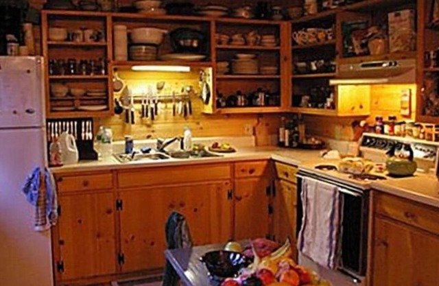 Cabin on Mt Desert Island ME next door to Acadia, on quiet cove, 6 night minimum