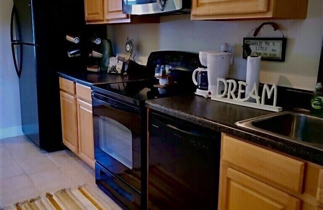 Cabin on the lake in Bankhead national forest