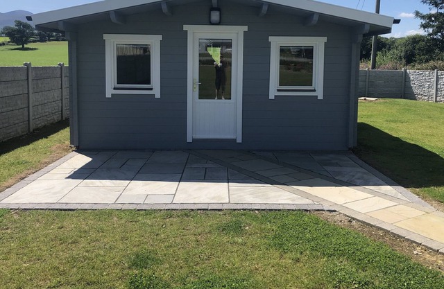 Cabin Retreat with Mountain View’s Private Pet Friendly