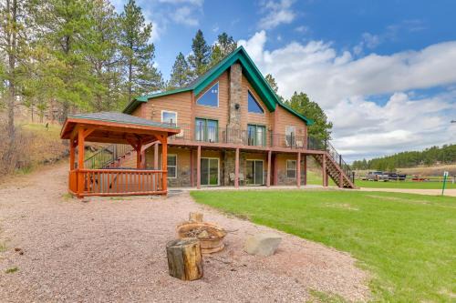 Cabin with On-Site Trails - 15 Miles to Mt Rushmore!