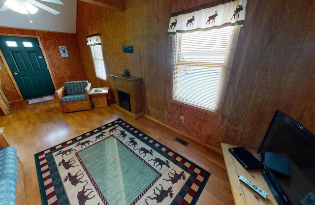 Cabins In Hocking - Retreat cabin #10