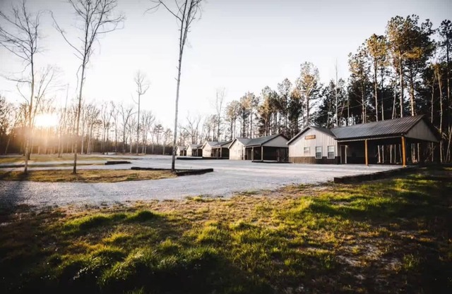 Cabins of Lay Lake at Beeswax Cabin #2
