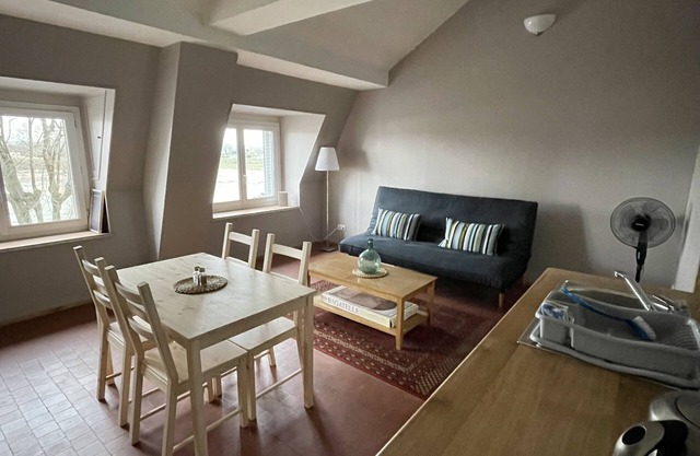 Cafe Velo Nevers - Lovely loft-style apartment