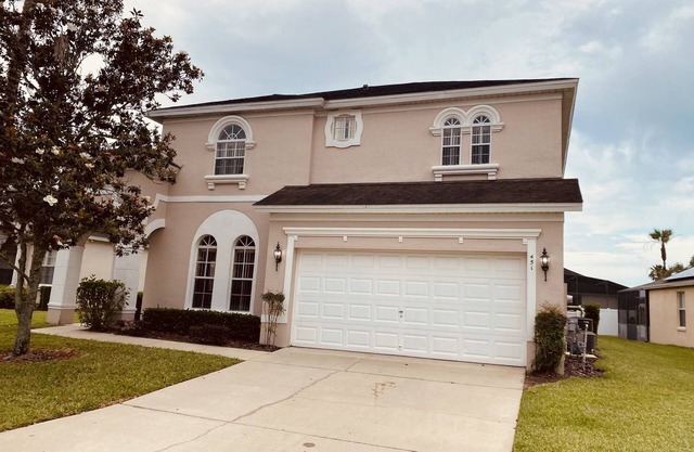 Calabay parc 6 bedroom pool and spa villa sleeps 14 people