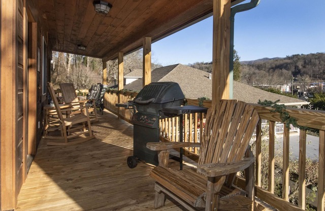 Calhoun House Inn & Suites