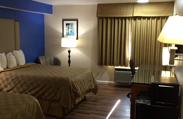 California Inn and Suites Bakersfield