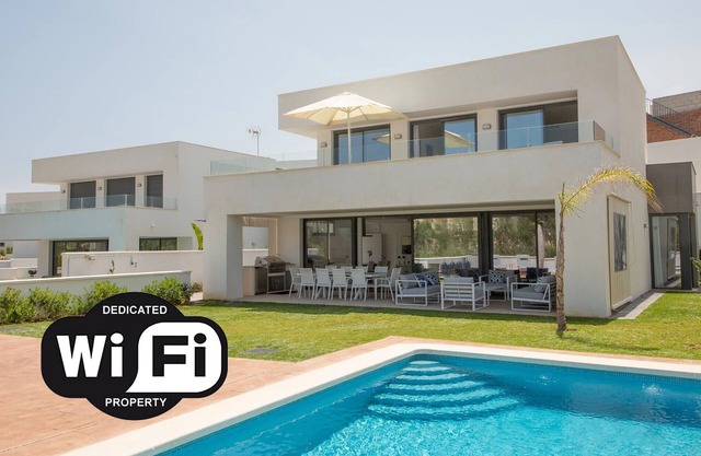 Calle Aguamarina No 15