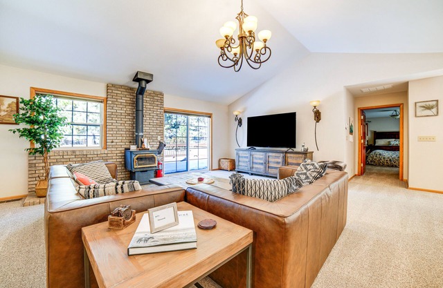 Calpine Mountain Retreat w/High-Speed Internet