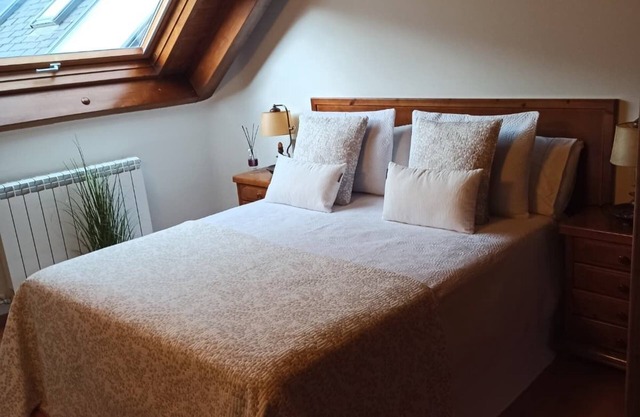 CAMBRA APARTAMENT, Dúplex acogedor en el coraón de El Pont de Suert