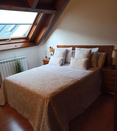 CAMBRA APARTAMENT, Dúplex acogedor en el coraón de El Pont de Suert