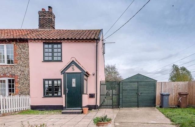 Cameo Cottage, Knodishall