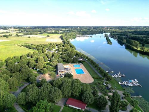 Camping De Thoissey *